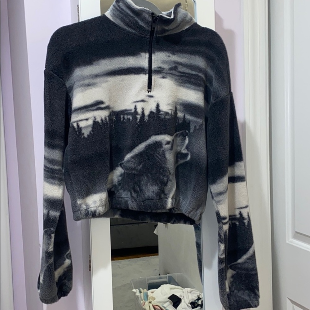PAC sun fuzzy long sleeve